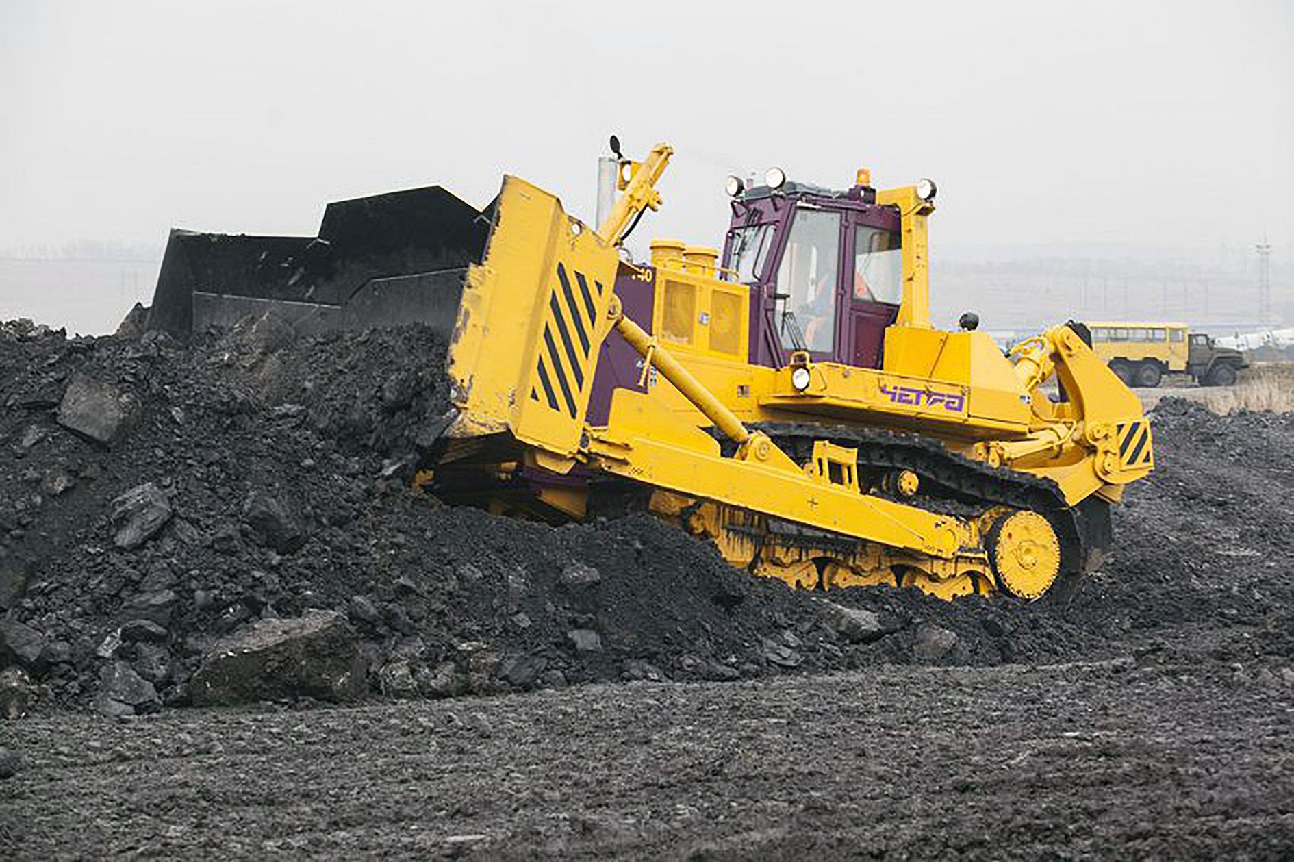 Rússar vel gjaldgengir í framleiðslu á jarðýtum