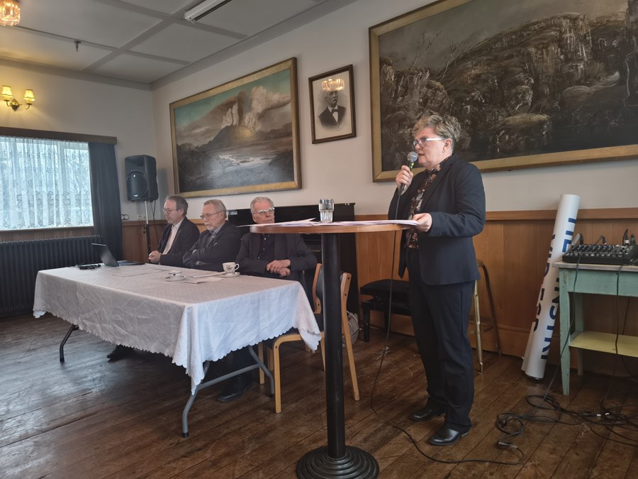 Erna Bjarnadóttir hagfræðingur var frummælandi á fundinum.