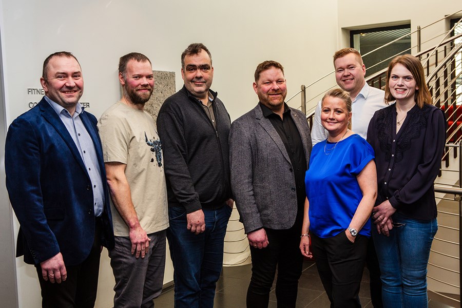 Stjórn og varastjórn NautBÍ. F.v.: Atli Már Traustason, Davíð Logi Jónsson,
Rafn Bergsson formaður, Reynir Þór Jónsson, Sigrún Hanna Sigurðardóttir,
Jón Örn Ólafsson og Erla Rún Guðmundsdóttir. Á myndina vantar Sigurbjörgu
Ottesen. 