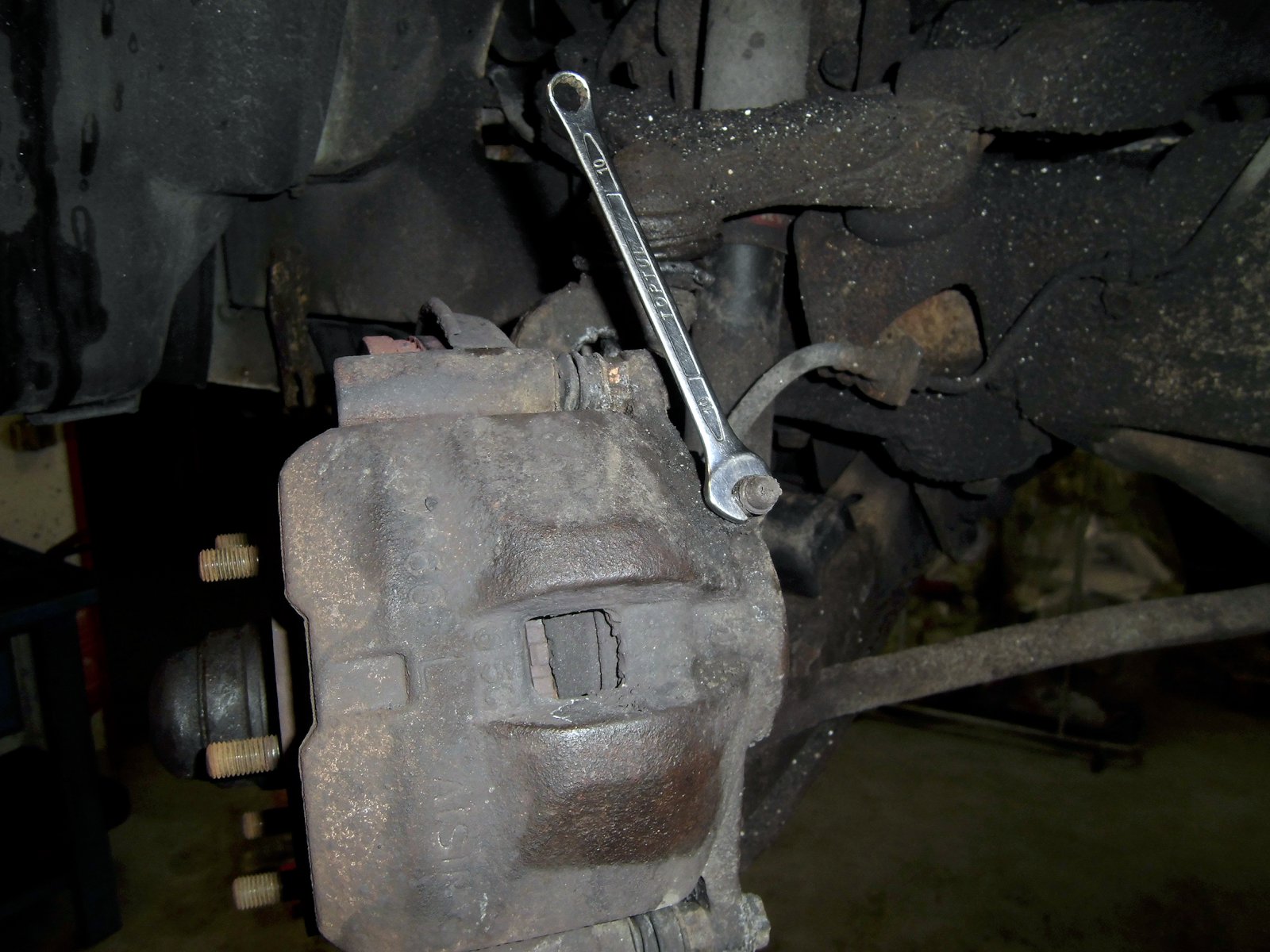 Umhirða á bremsum og nauðsyn að skipta um bremsuvökva