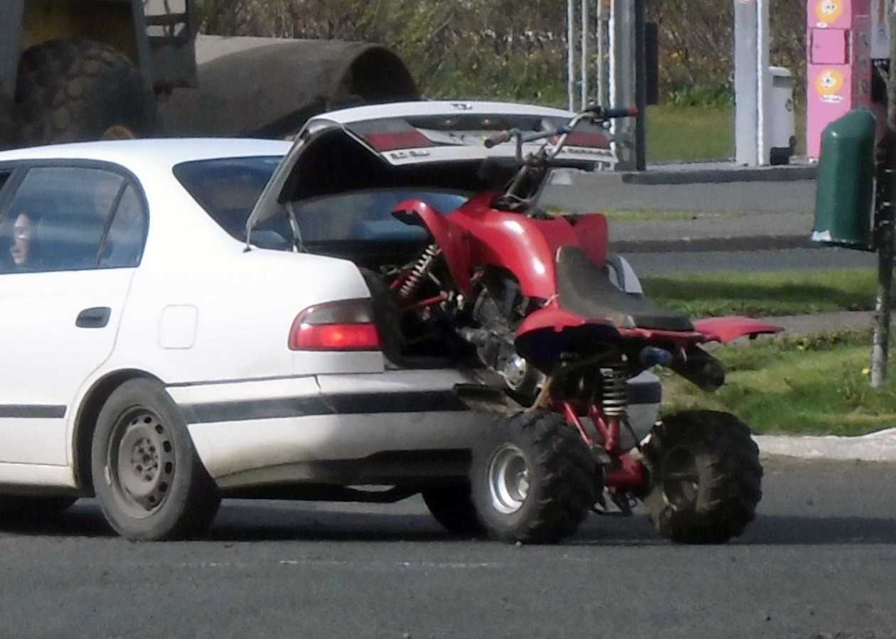 Margir mættu huga að afturljósum á farartækjum og kerrum