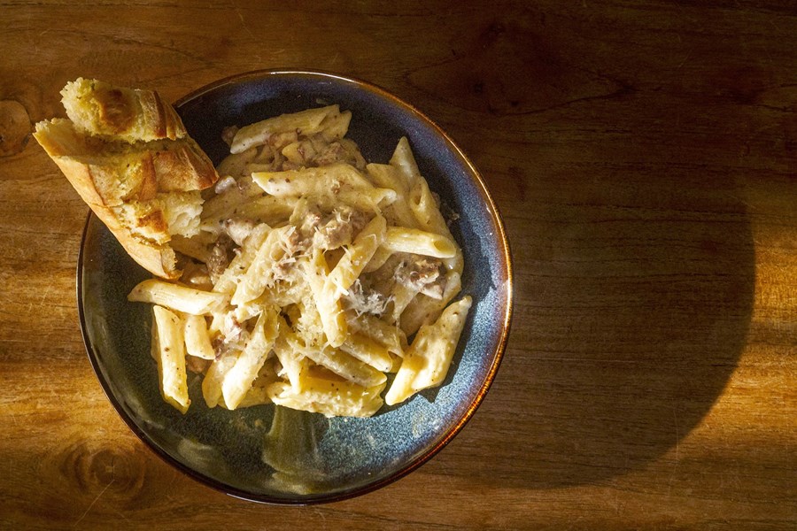 Þeir sem eru ekkert í svíninu geta prófað sig áfram með að nota steikta sveppi í staðinn.