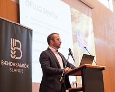 Bændasamtökin funda með bændum