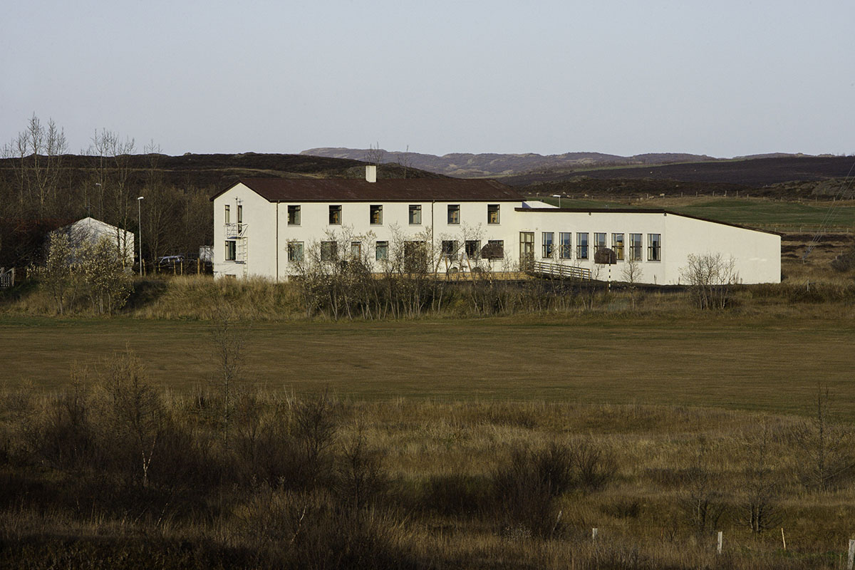 Félagasamtök vilja kaupa barna- og leikskólann á Eiðum