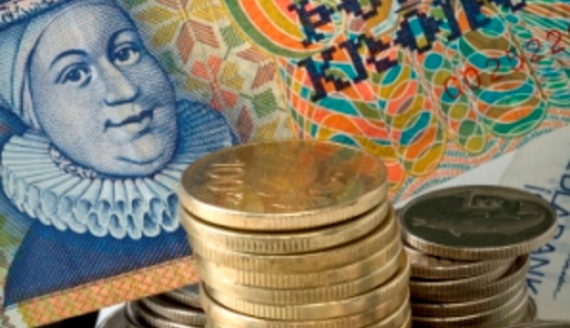 711 fjölskyldur eiga sjö milljarða á erlendum bankareikningum