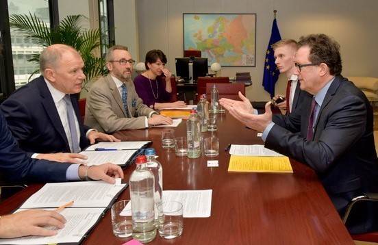 Kristján Þór kynnti kröfur um innflutt alifuglakjöt fyrir ESB