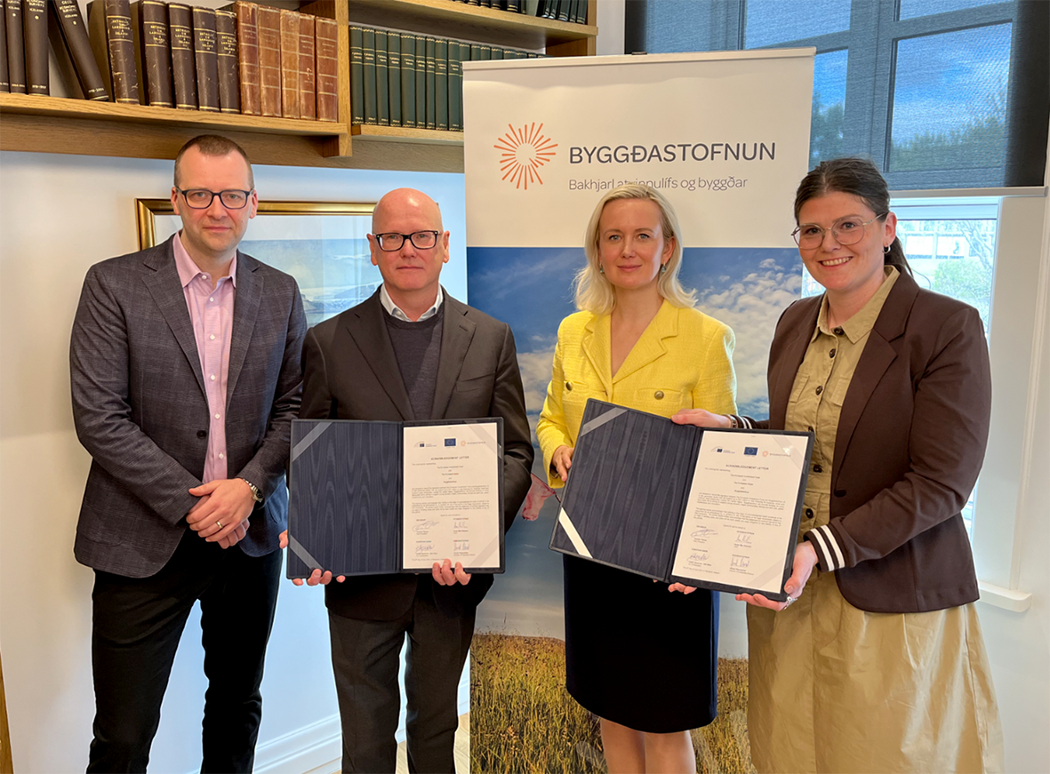 Opna&#240; fyrir milljar&#240;a kr&#243;na fj&#225;rm&#246;gnun