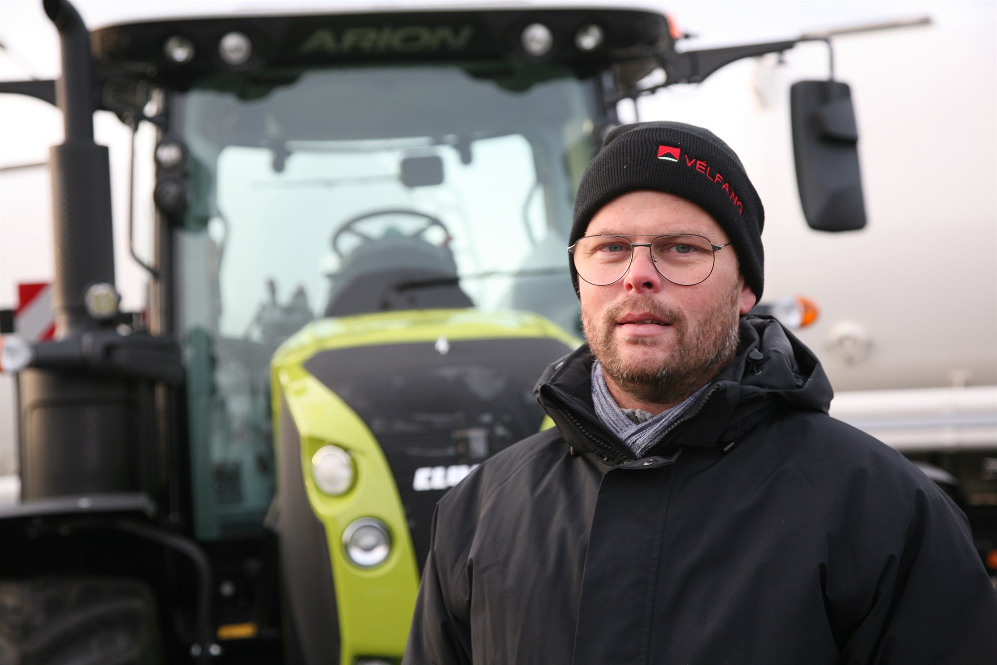 Þrátt fyrir COVID-19 verður árið líklega metár í sölu á jarð- og heyvinnutækjum