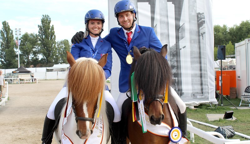 Heimsmeistarapar gerir það gott í hestamennskunni