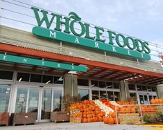 Amazon kaupir Whole Foods