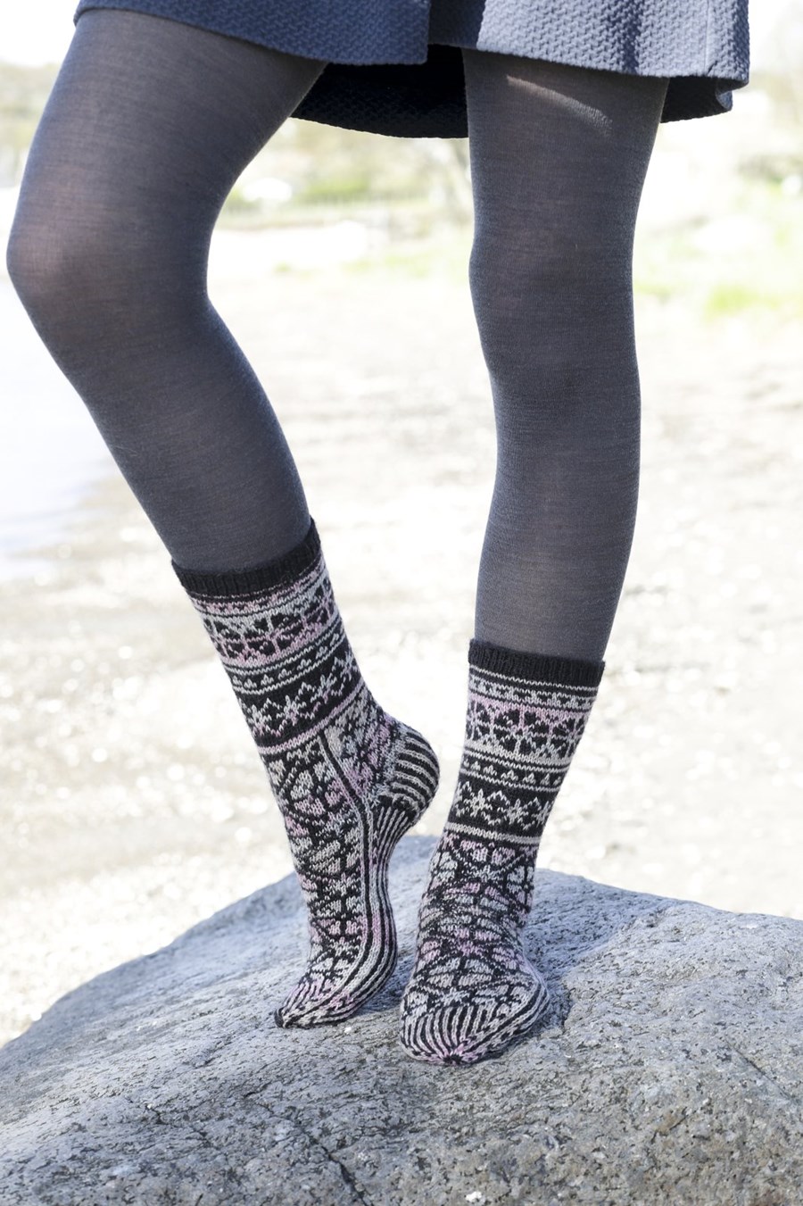 Moonflower sokkar frá DROPS Design