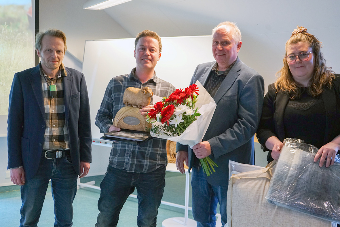 Hrútaverðlaun fyrir Gullmola og Blossa