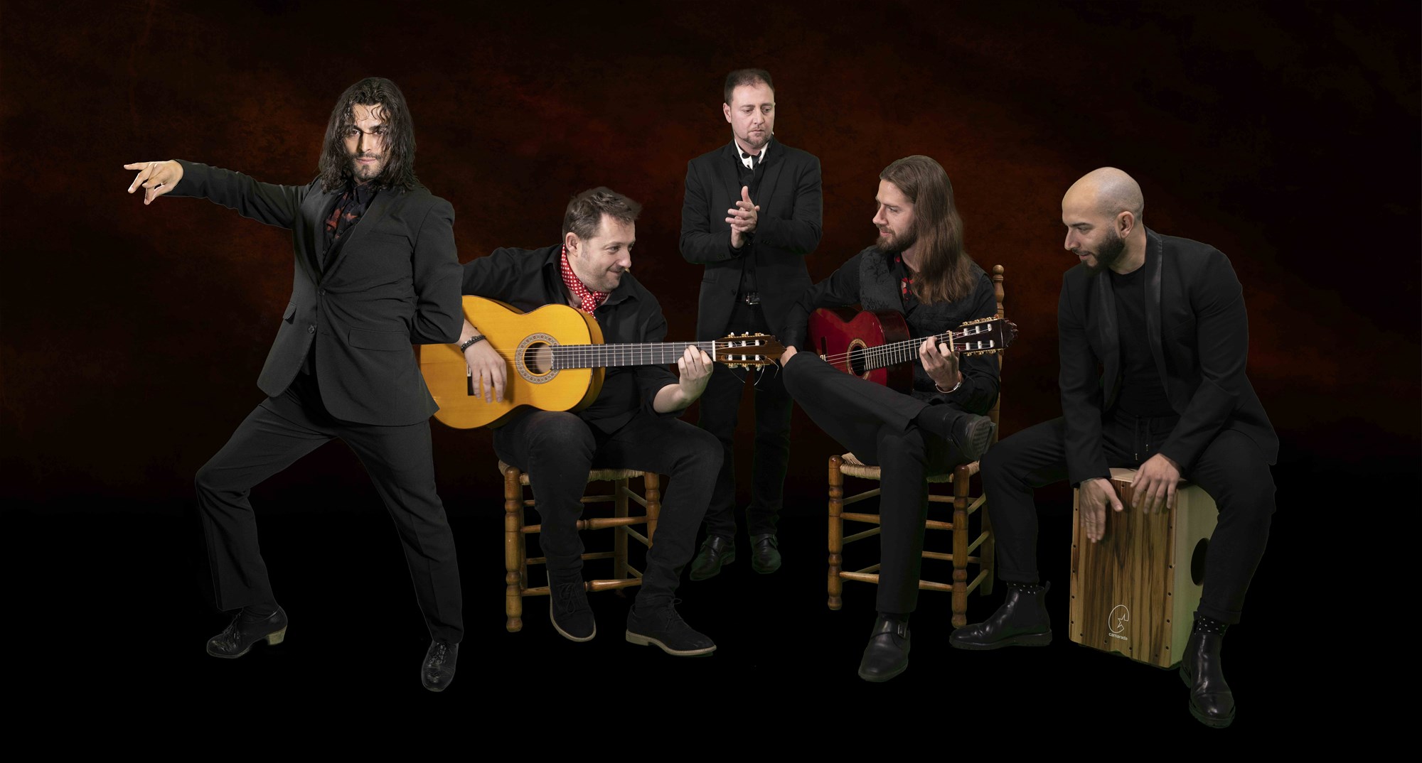 Borgfirskur flamenkó-gítarleikari og spænskir listamenn bjóða til veislu