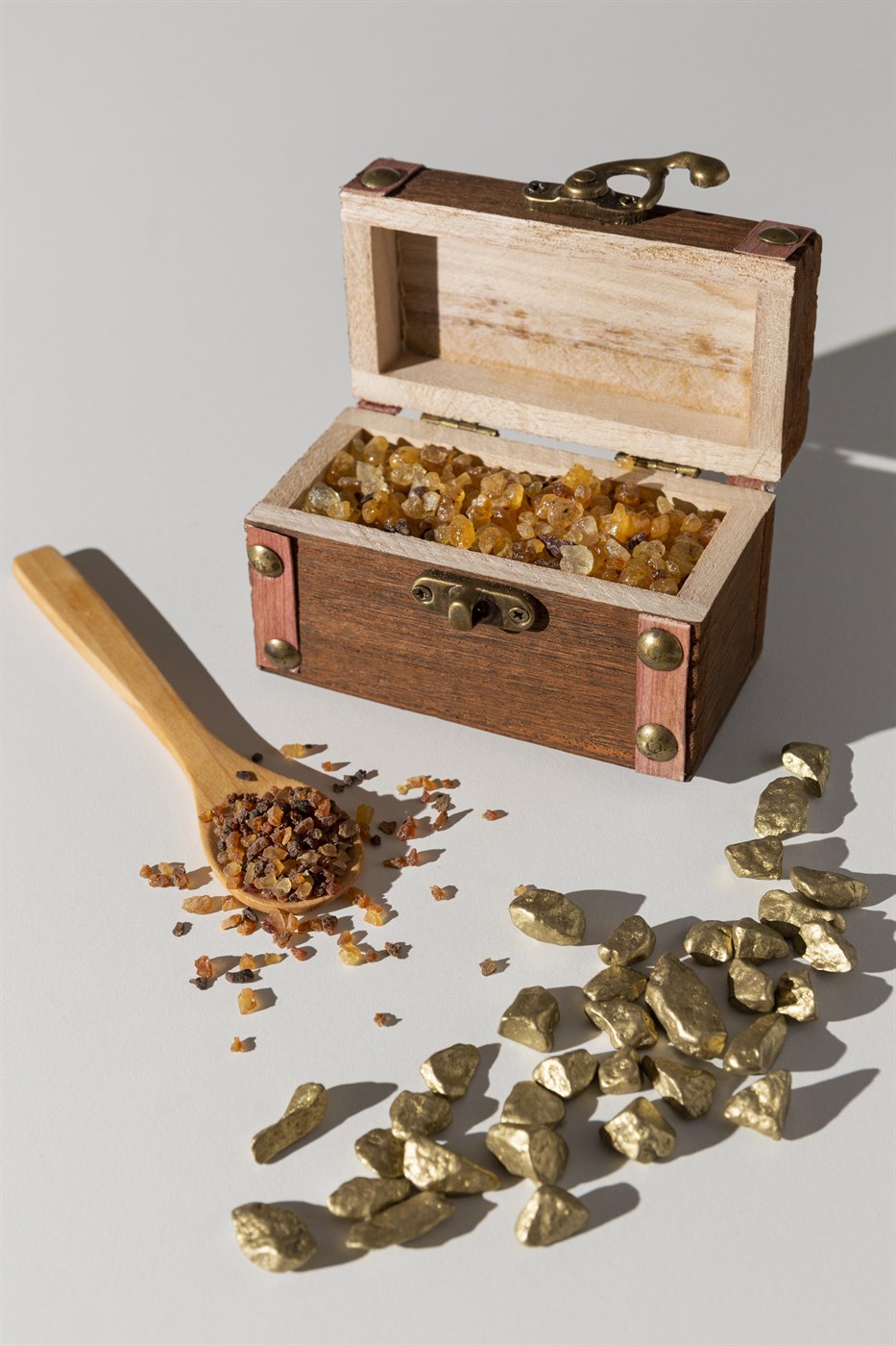 Gull, reykelsi og myrra