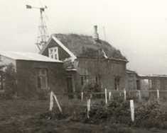 Húsfreyjan í Ytri-Hlíð lyfti grettistaki