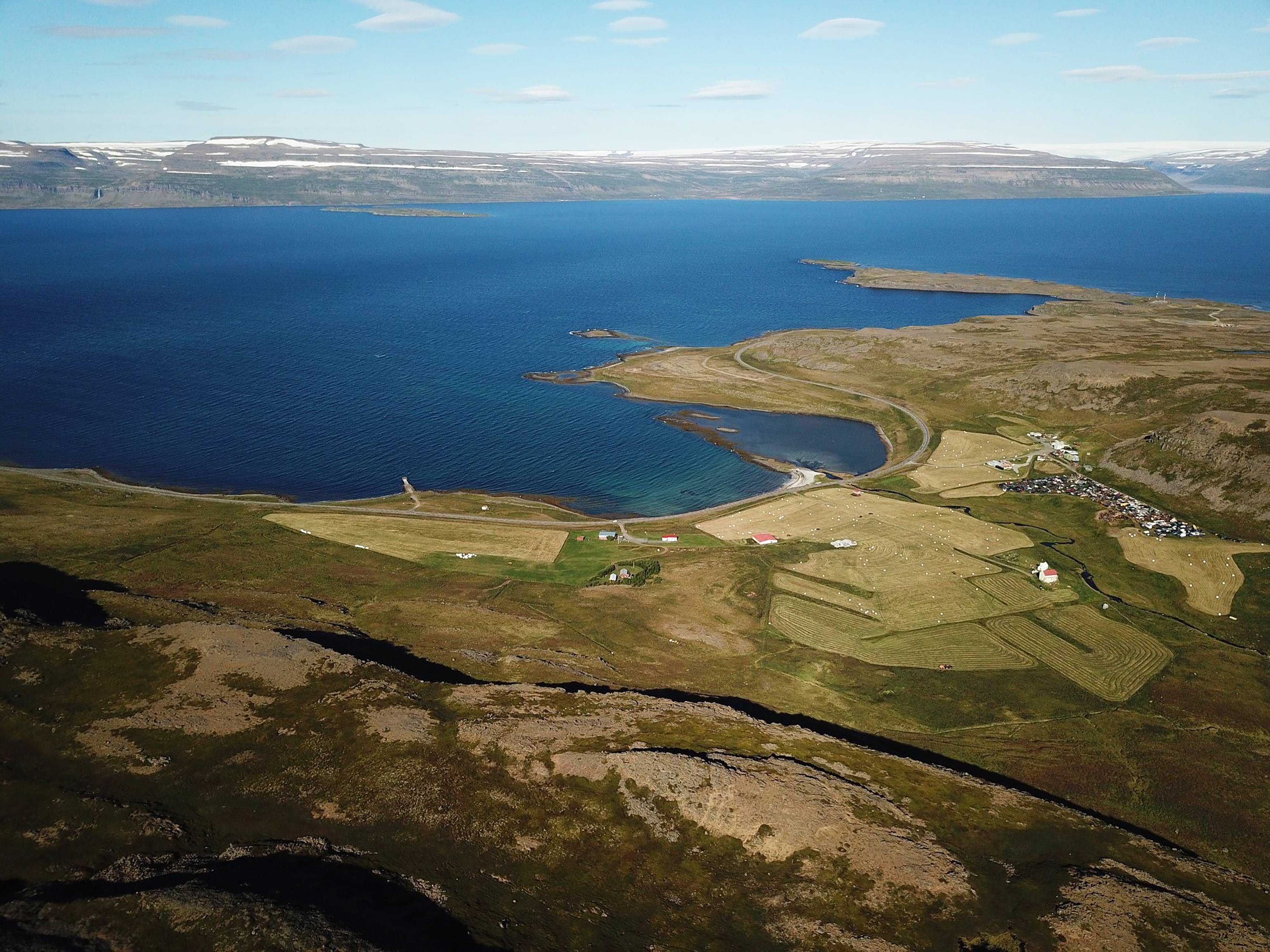 Þjóðlegt með kaffinu og kajakferðir í Ögri