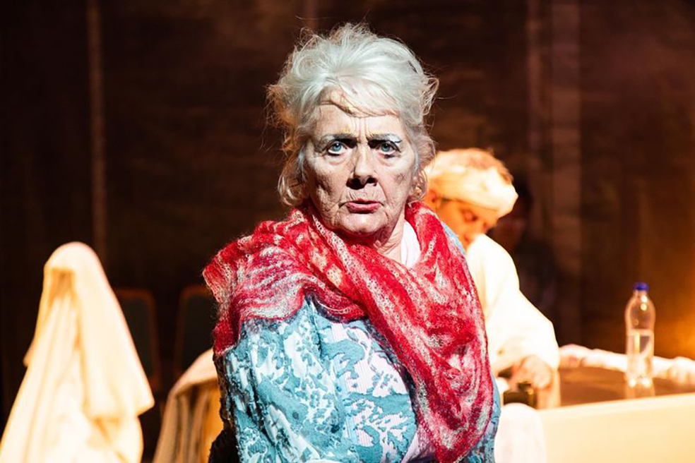 Landssamband eldri borgara kynnir til leiks öldungalandslið leikara!