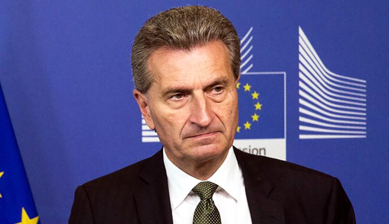 Bretar spara sér 10 til 11 milljarða evra á ári við að yfirgefa ESB