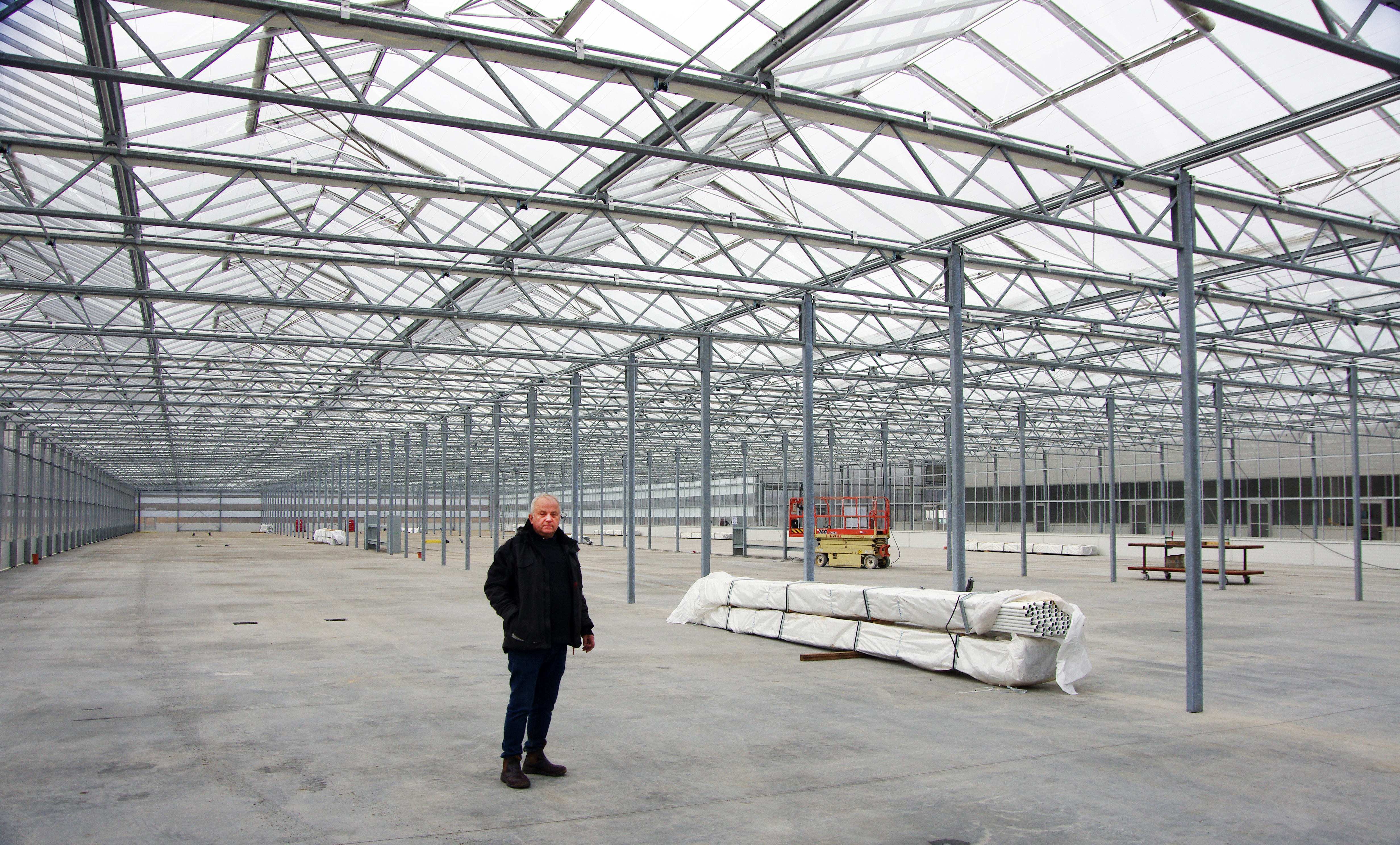 Mjög fullkomin 22 þúsund fermetra gróðrarstöð að rísa í Mosfellsdal