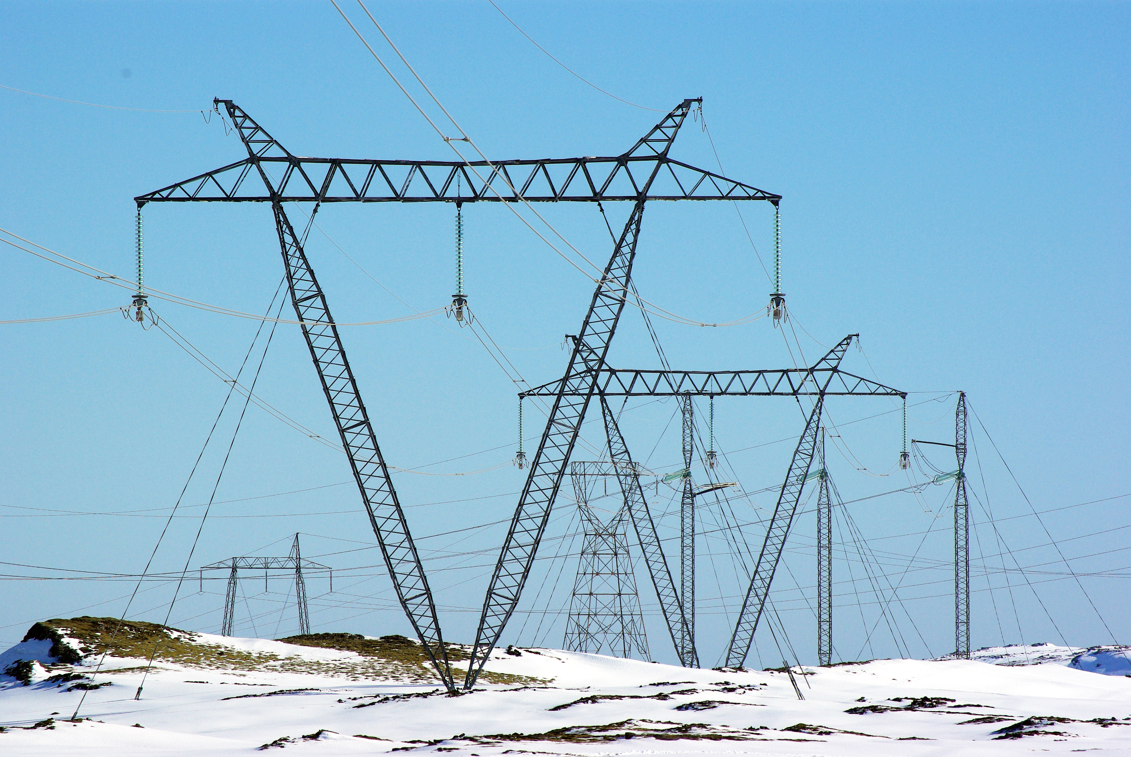Ríkisstjórnarflokkarnir verða að svara!