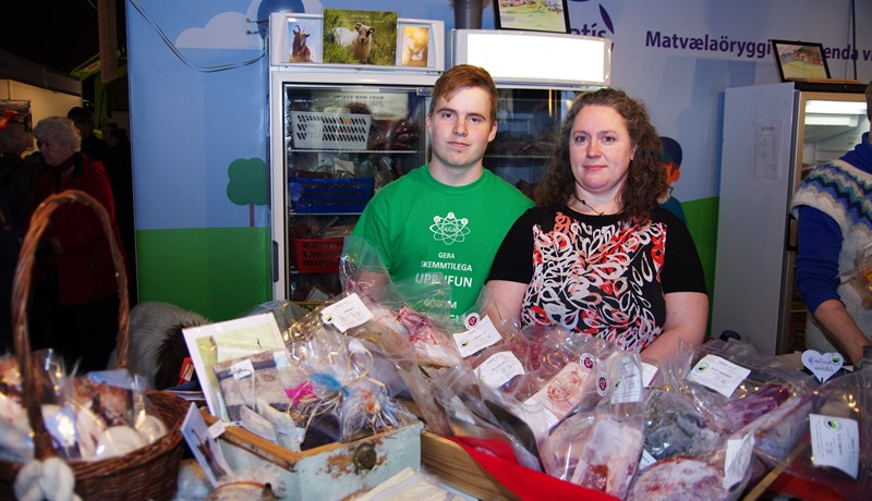 Geitakjöt, kindakjöt, fiðuband og geitaskinn frá Stórhóli í Skagafirði