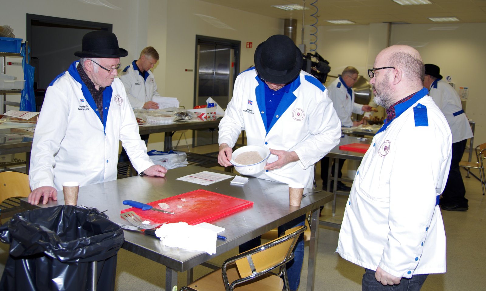 Fjarvera búgreinasambandanna