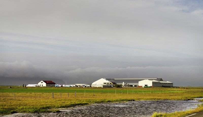 Flateyjarjörðinni á Mýrum í Austur-Skaftafellssýslu verður skipt upp í tvær jarðir