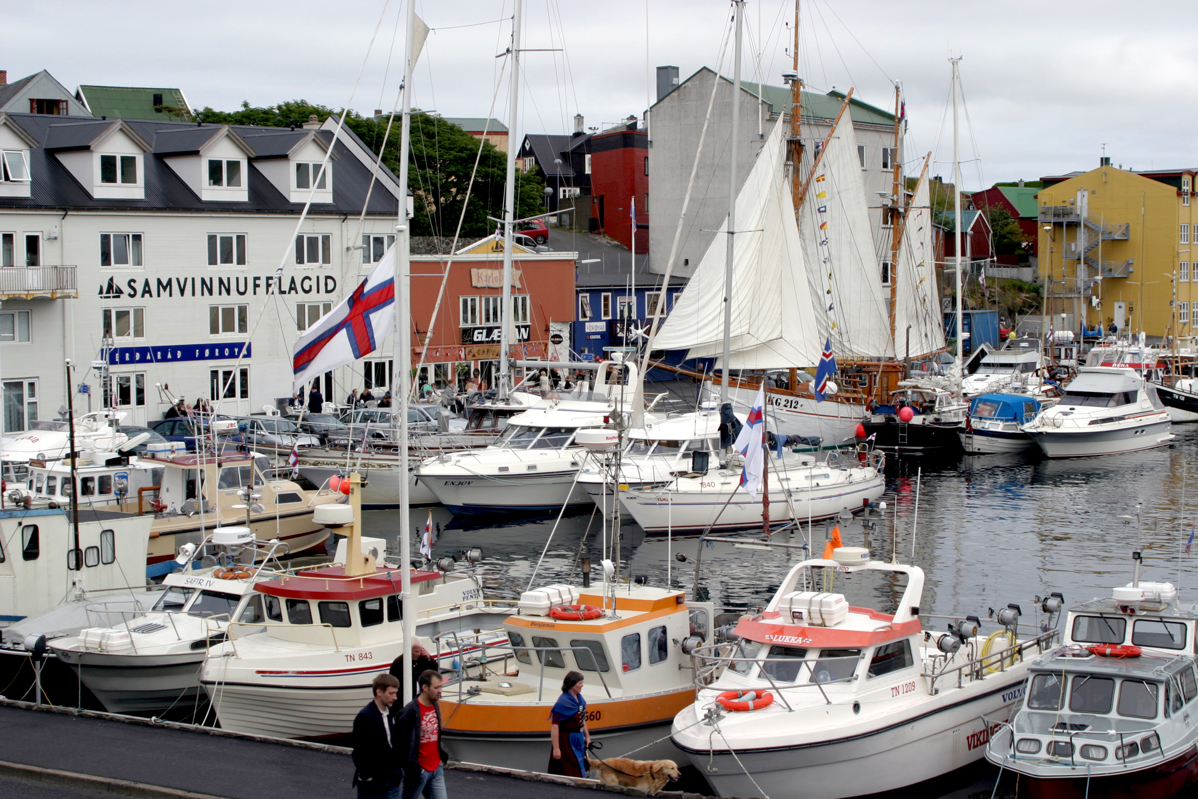 Tengslin við Færeyinga