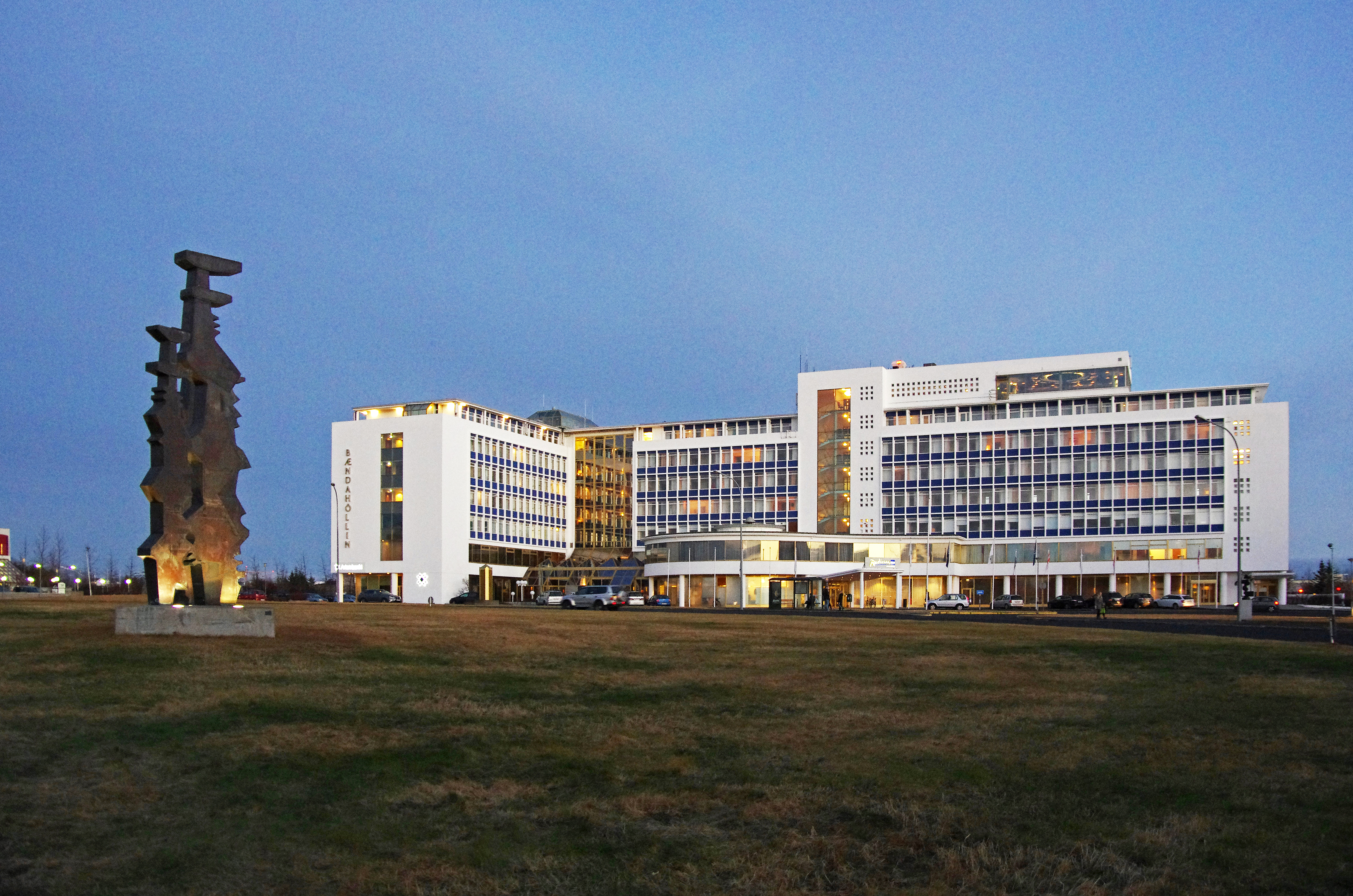 Reynt að bjarga rekstrinum