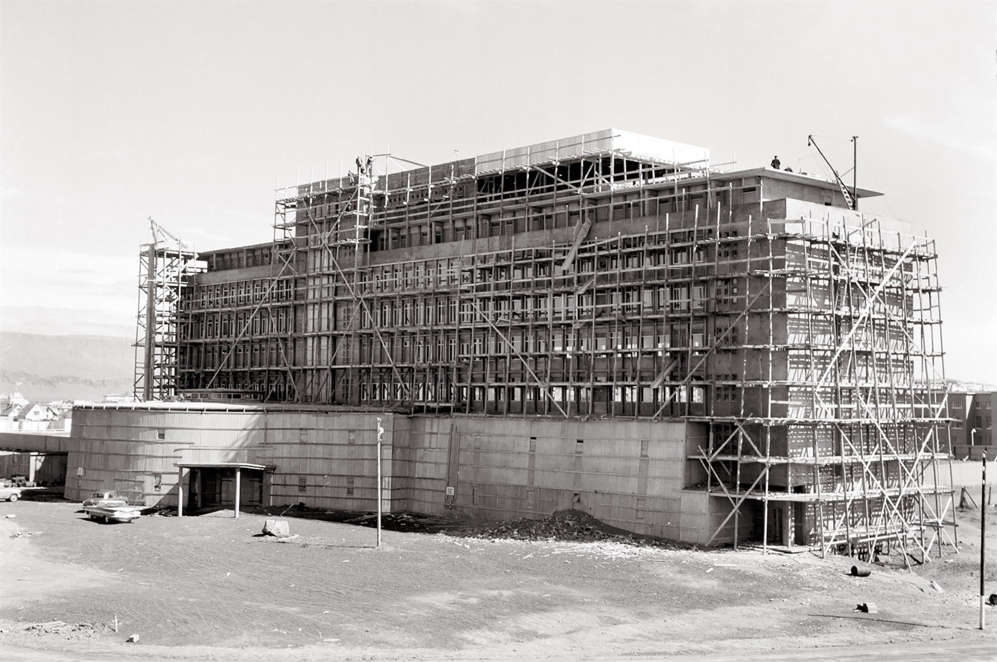 Bændahöll breytist og stækkar