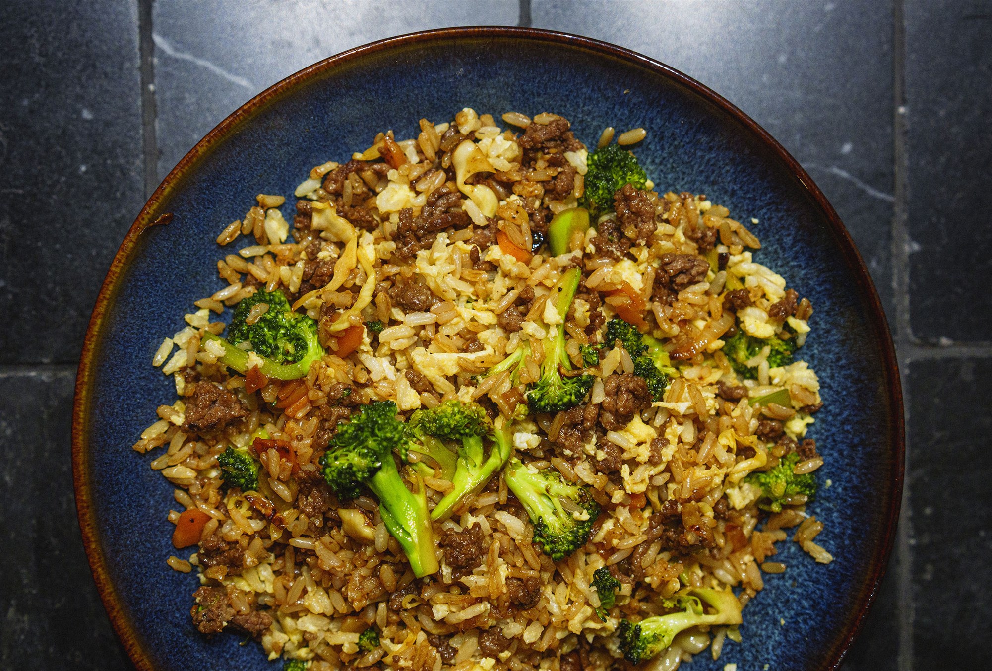 Unglingaafgangahrísgrjónasteikarhræra