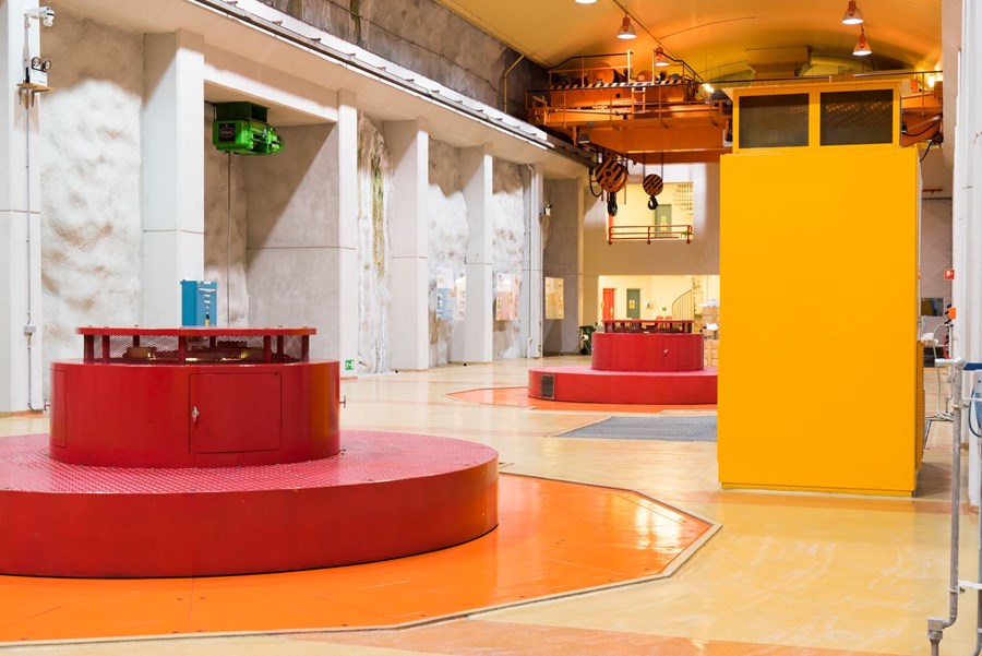 Einn af þeim virkjanakostum sem stendur til að setja í biðflokk er að veita Vestari-Jökulsá í Blöndu. Á myndinni má sjá vélbúnað inni í stöðvarhúsi Blönduvirkjunnar.