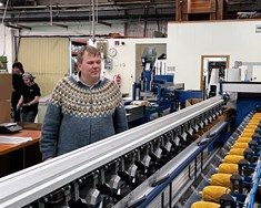 Greiðir tæplega helming skuldar við bændur