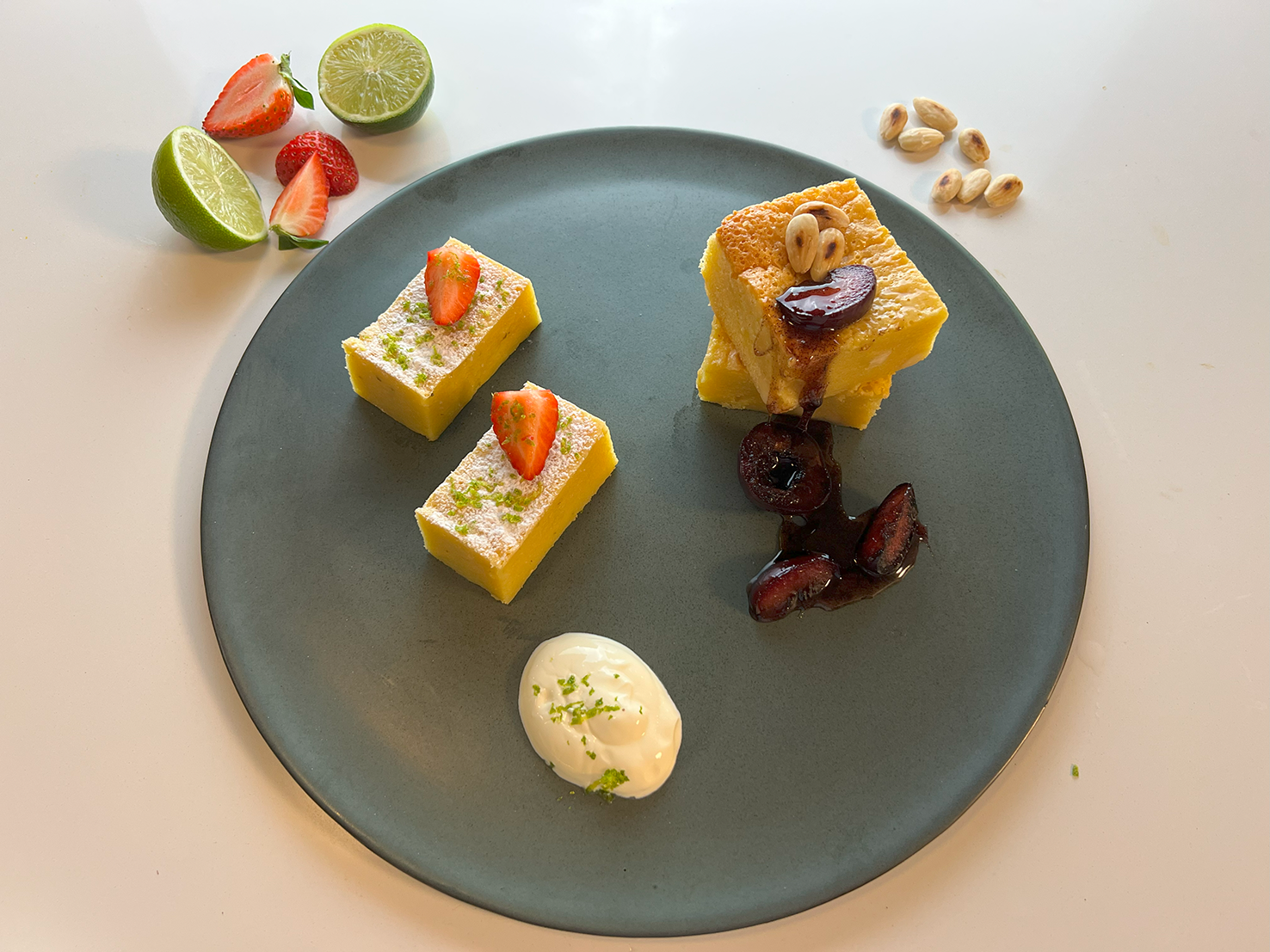 Svaka sæt ljóska og pínu súr vinkona