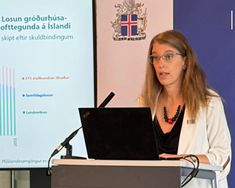 Hægur samdráttur og langt frá markmiðum
