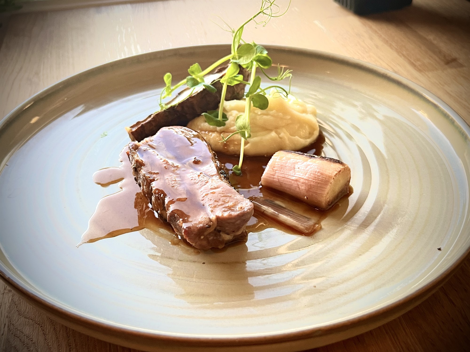 Steikt lamba rib-eye