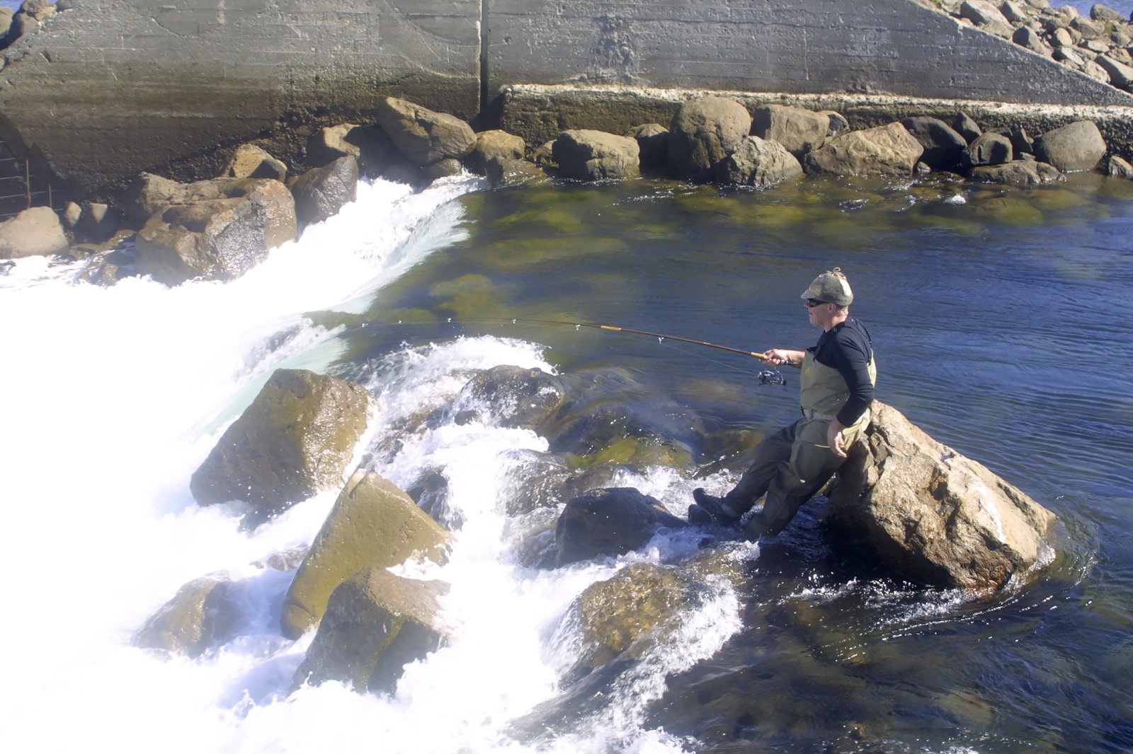 Tveggja tíma barátta við fimm punda lax