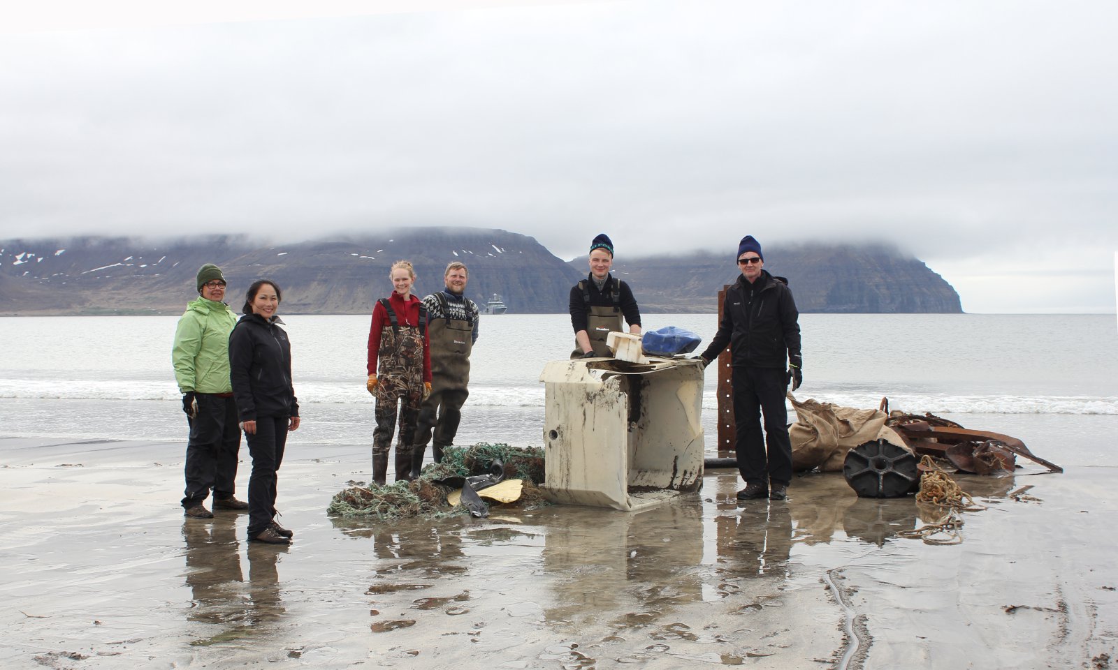 Skýtur skökku við að sjá plastrusl í ósnortinni náttúru
