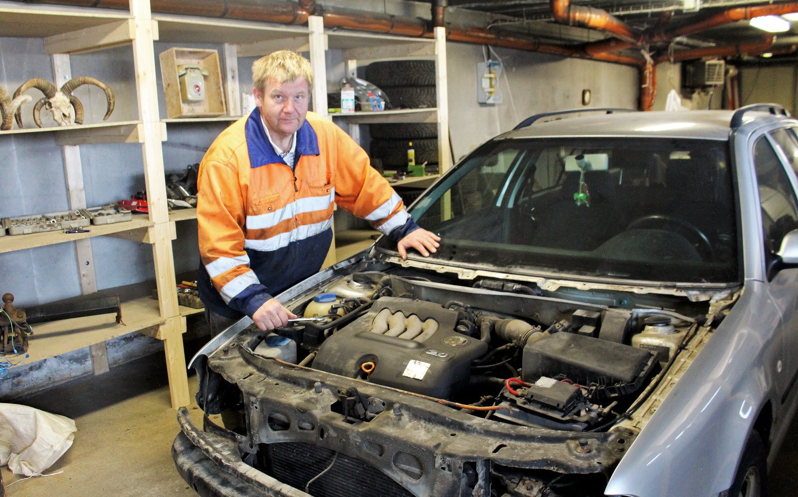 Úr skeifusmíði í bílapartasölu