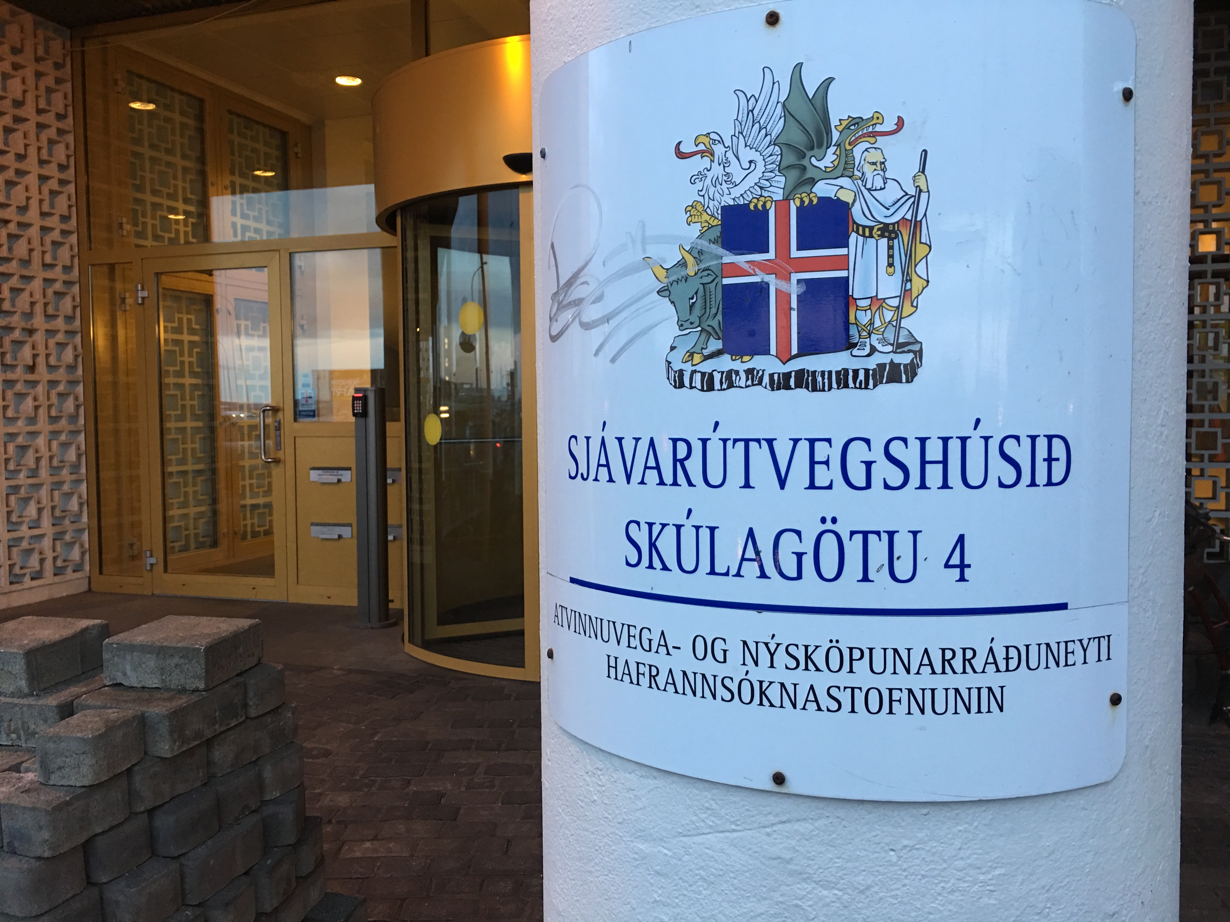 Skrifstofa matvæla og landbúnaðar sameinuð alþjóðasviði atvinnuvegaráðuneytis