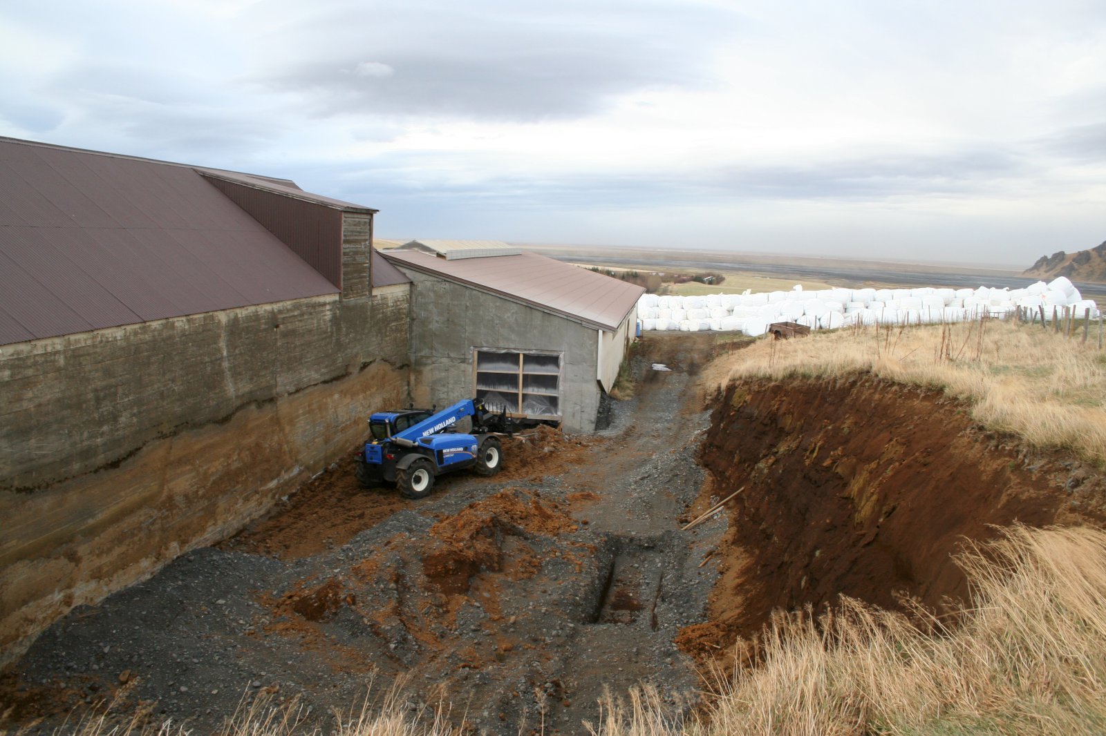 Fjósið á Stóru Mörk III stækkað
