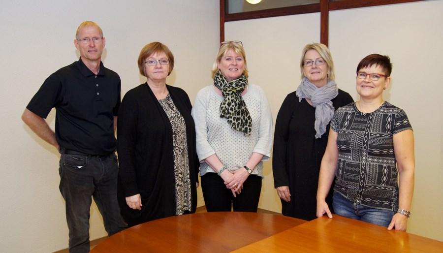 Starfsmenn Lífeyrissjóðs bænda á gömlu skrifstofu framkvæmdastjórans í Bændahöllinni. Ólafur K. Ólafs, Borghildur Jónsdóttir, Áslaug Jóhannsdóttir, Kristín Margrét Kristjánsdóttir og Sigrún Guðjónsdóttir.