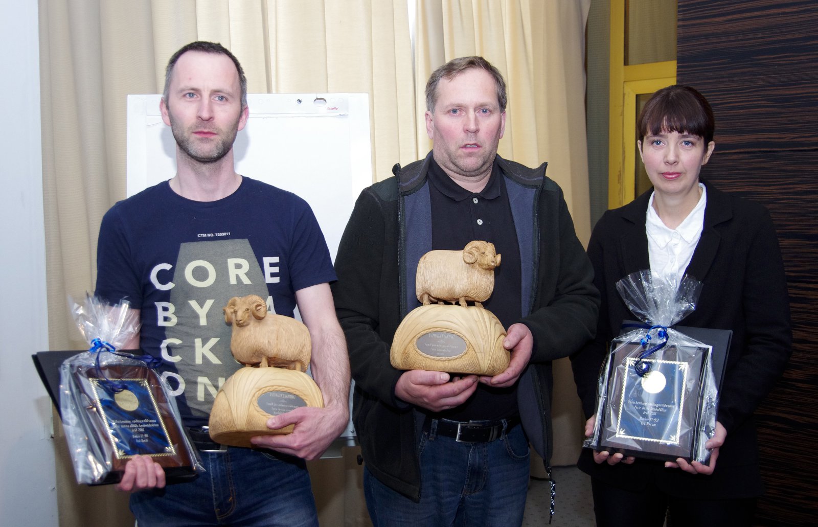 Burkni og Bekri verðlaunahrútar sæðingastöðvanna 2017