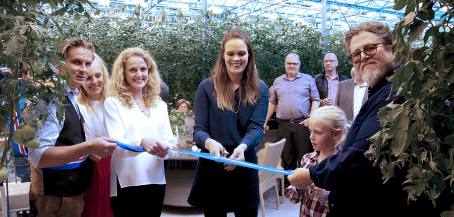 Nýtt og fullkomið eldhús ásamt skrifstofuaðstöðu var formlega opnað í Jónshúsi í Friðheimum 29. júní.