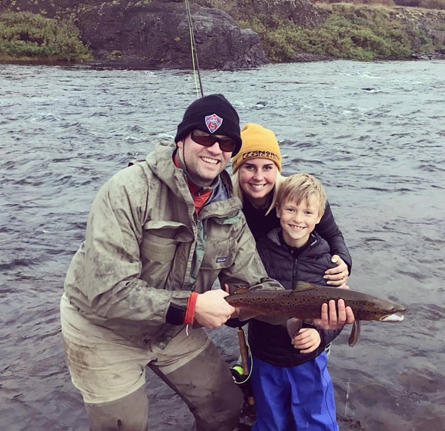 Ingvi, Díana og Alexander með lax úr Langá á Mýrum.