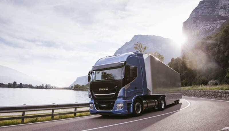 Ítalir komnir með IVECO metangas-trukk sem mengar 95% minna en dísilbíll
