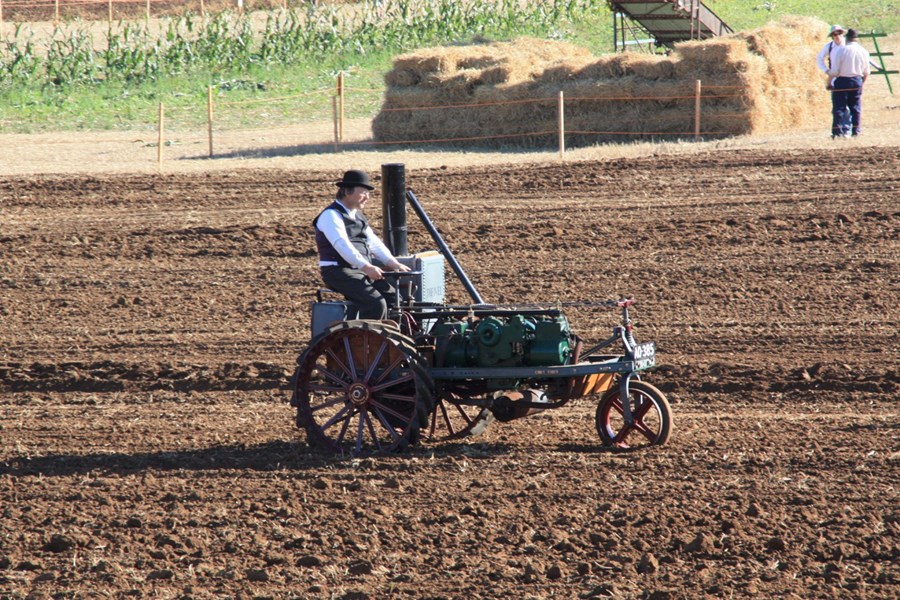 Ivel – fyrsti smátraktorinn