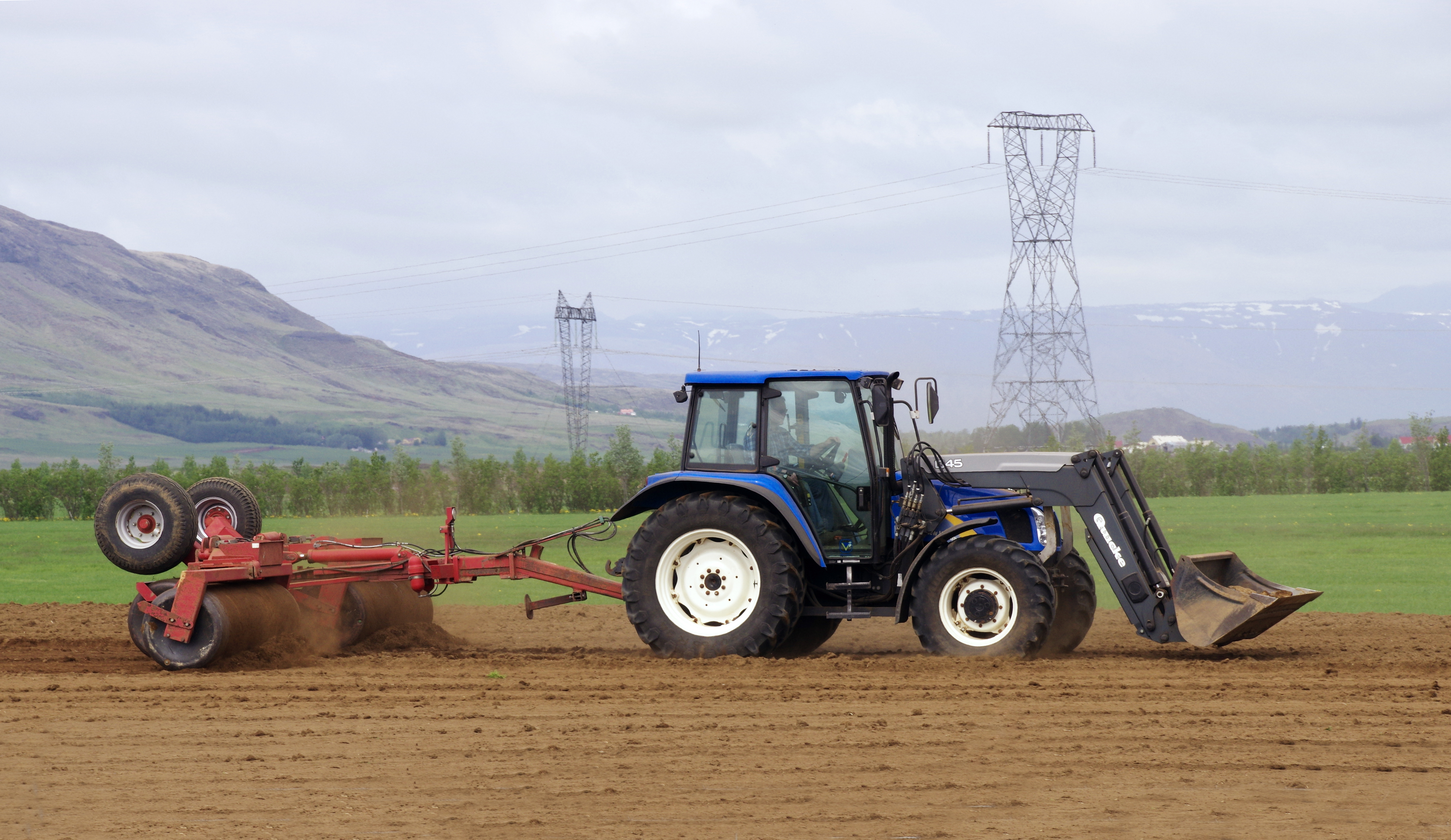 Rekum öfluga hagsmunabaráttu fyrir bændur í landinu