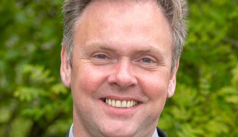 Á þjóðgarður ekki að sameina frekar en sundra?