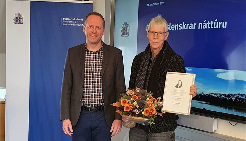 Jóni Stefánsson hlaut viðurkenningu Sigríðar í Brattholti